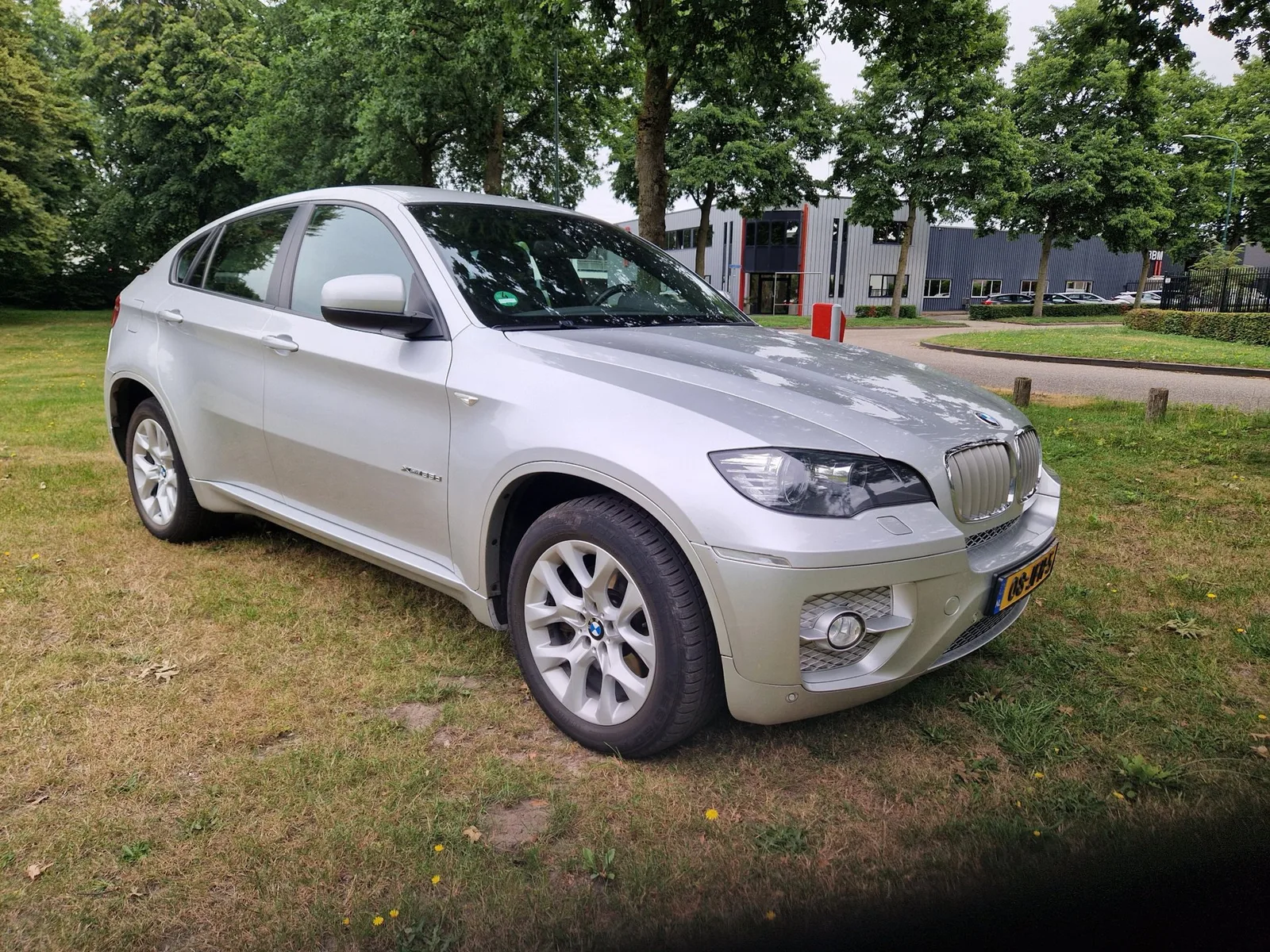 BMW X6 (2009) — foto 1