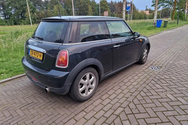 MINI One (2007)