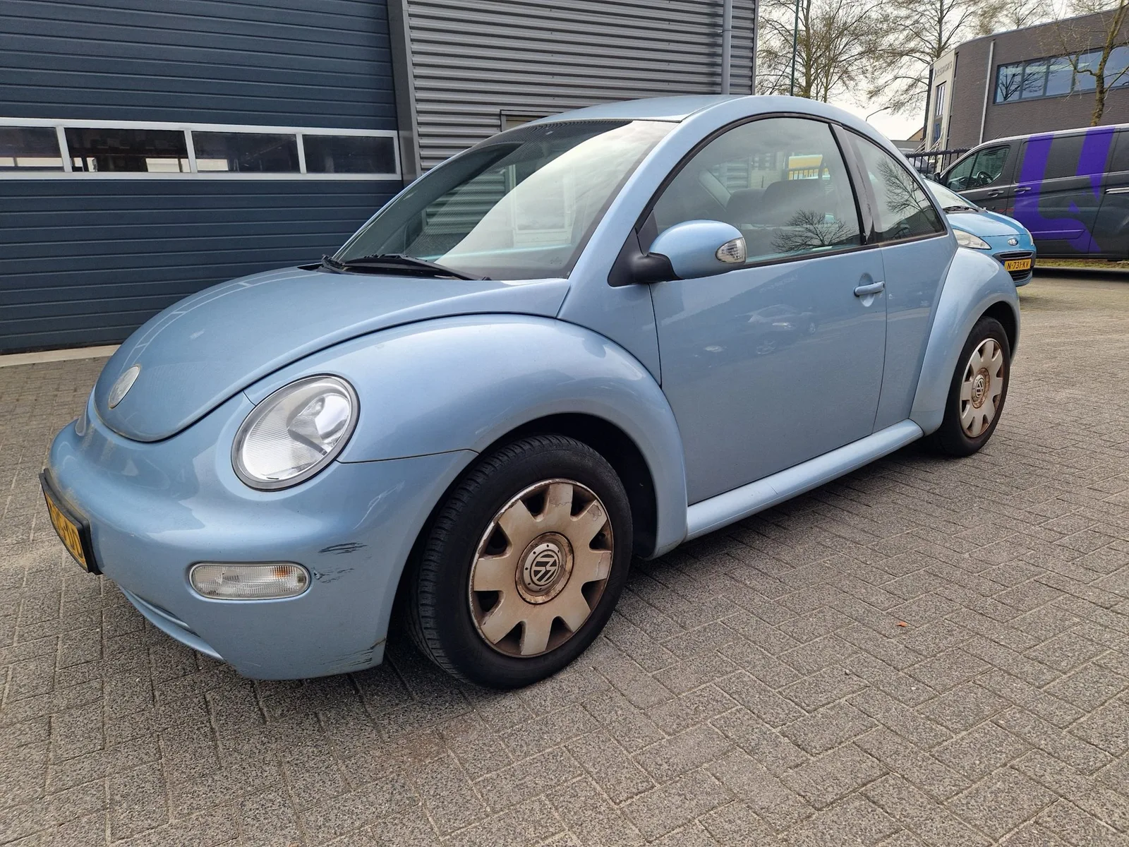 Volkswagen New Beetle (2004) — foto 1