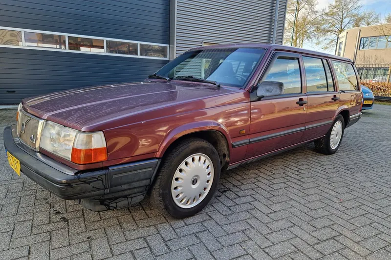 Volvo 940 (1992)