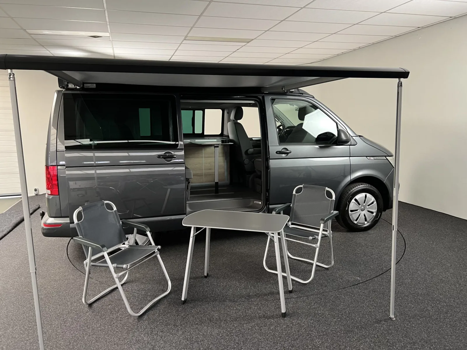 Volkswagen California (2024) — foto 1