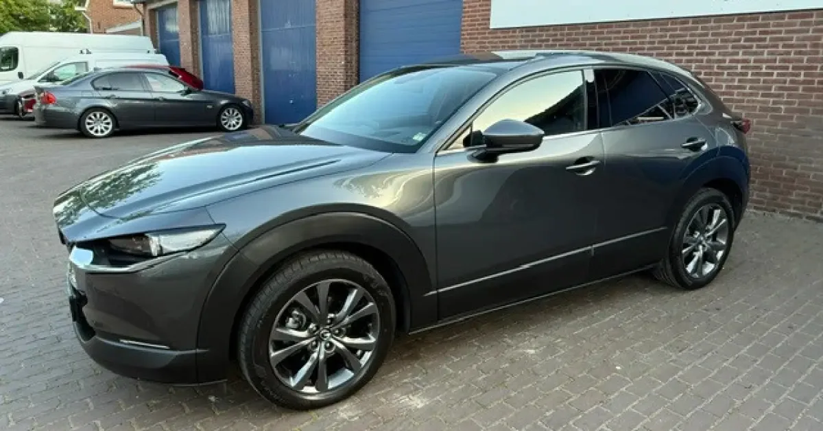 Mazda CX-30 (2023) — foto 1