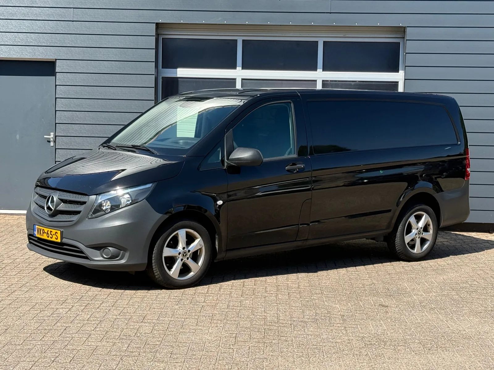Mercedes-Benz Vito (2021) — foto 1