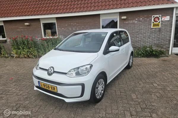 Volkswagen Up! (2021) — foto 1