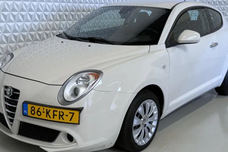 Alfa Romeo Mito (2009)