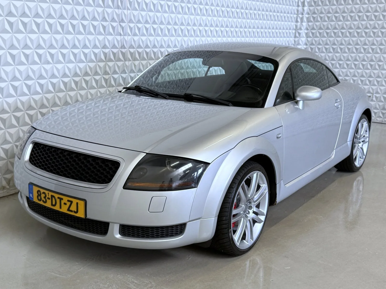 Audi TT (2000) — foto 1