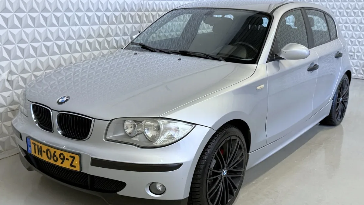 BMW 1-Serie (2005) — foto 1