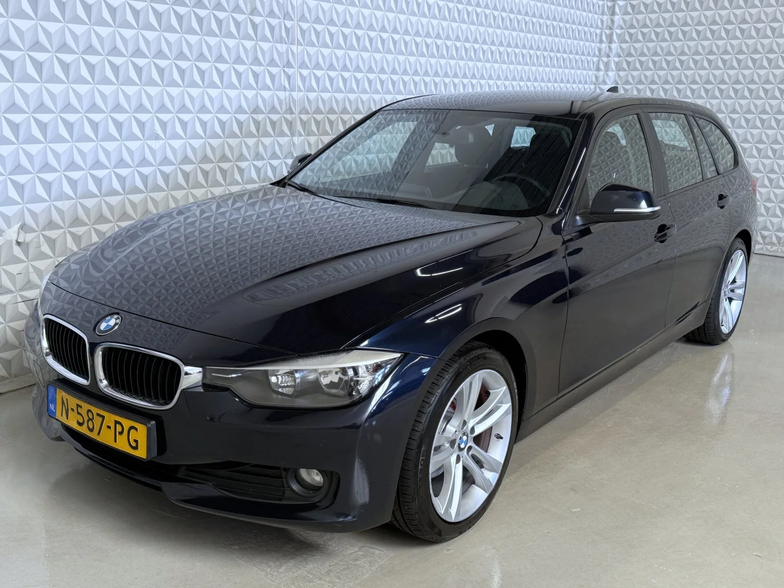 BMW 3-Serie (2013) — foto 1