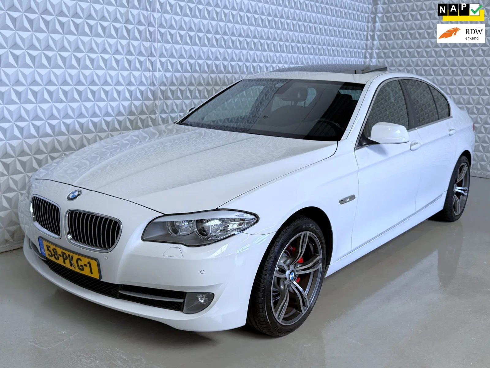 BMW 5-Serie (2011) — foto 1