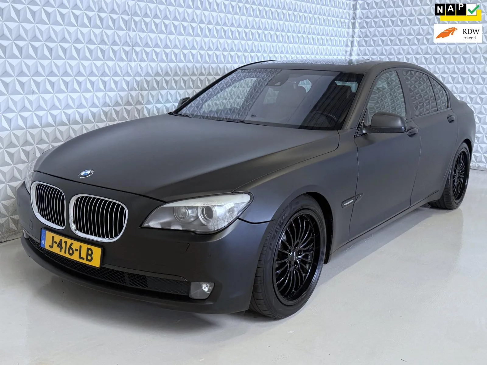 BMW 7-Serie (2008) — foto 1