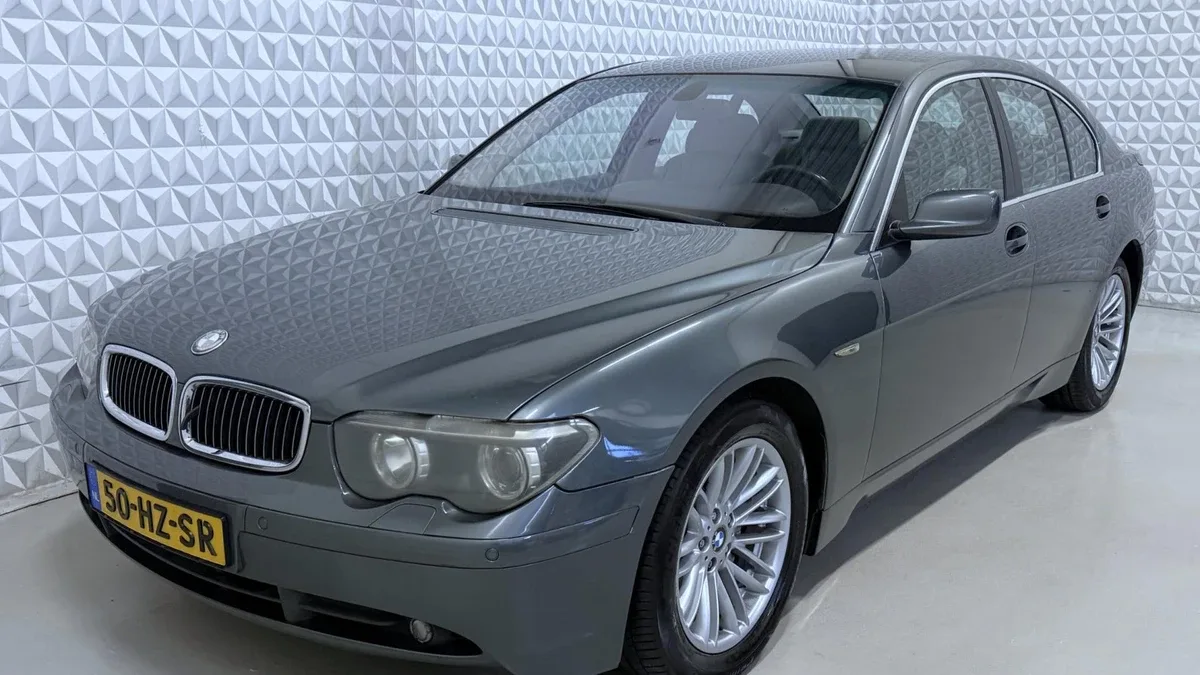 BMW 7-Serie (2002) — foto 1