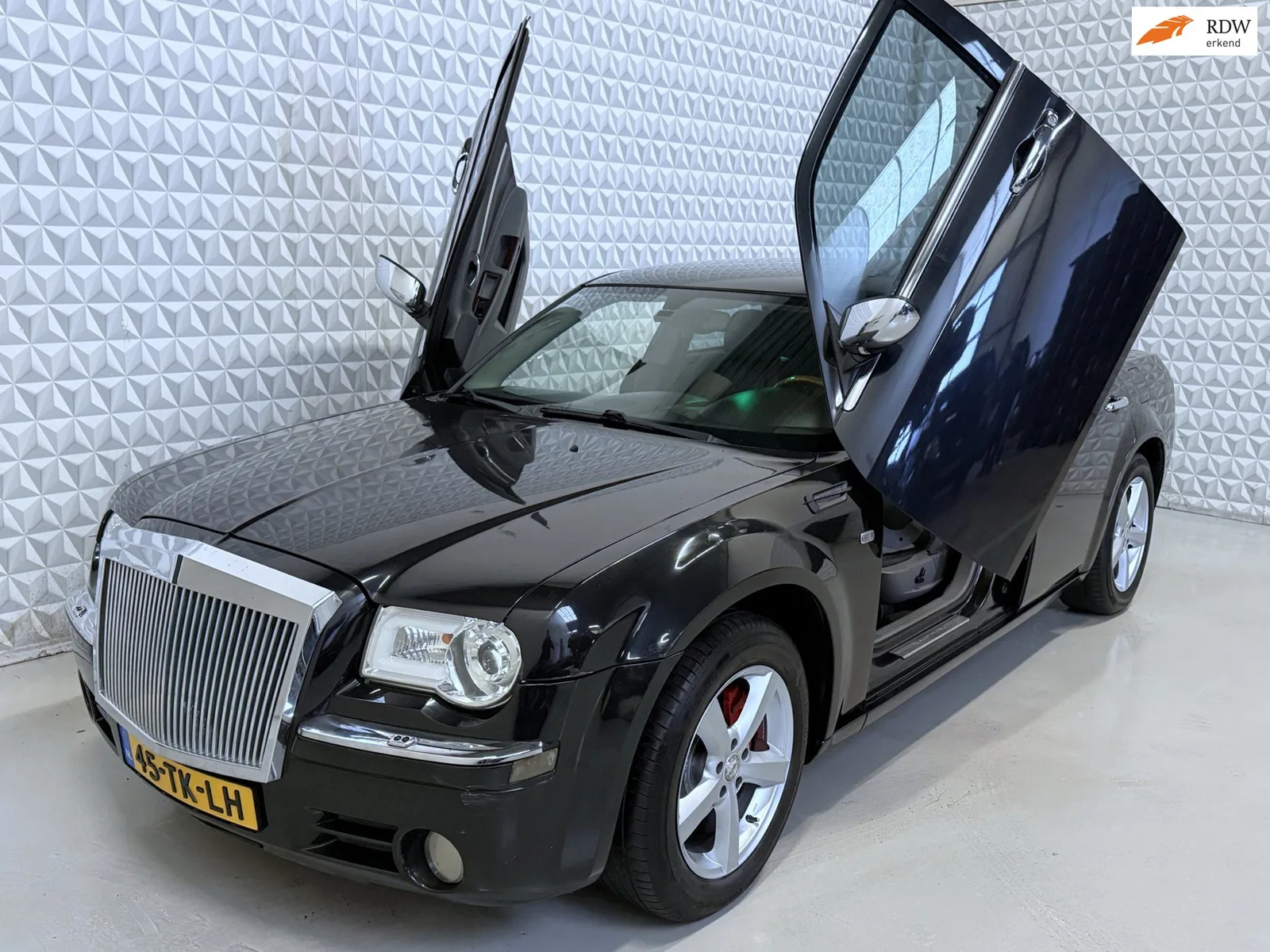 Chrysler 300C (2004) — foto 1