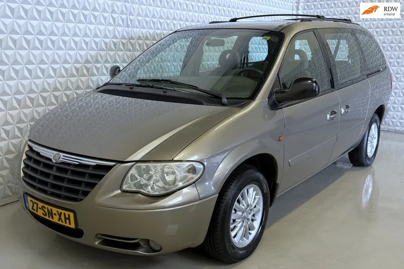 Chrysler Grand (2006)