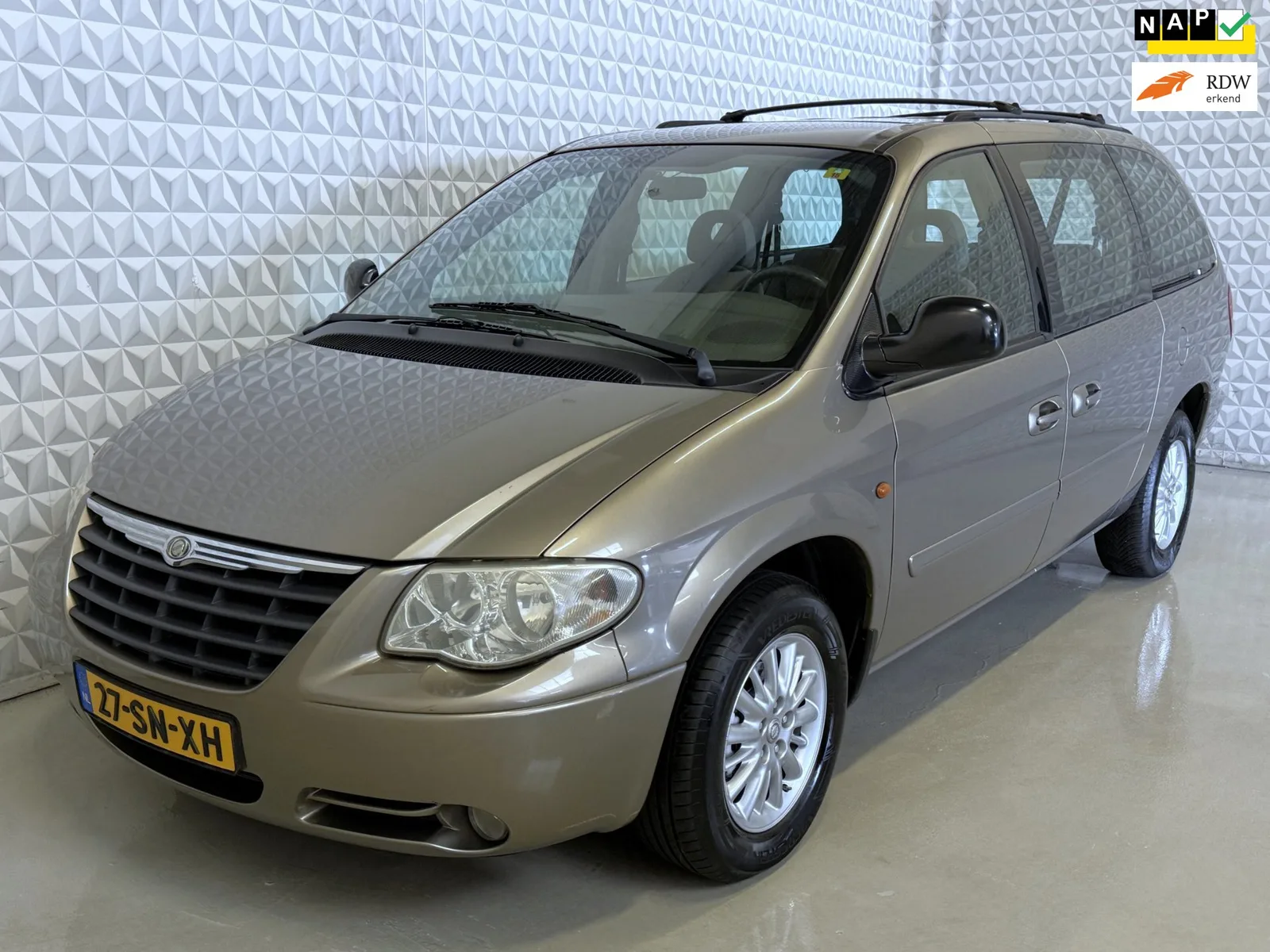 Chrysler Grand (2006) — foto 1