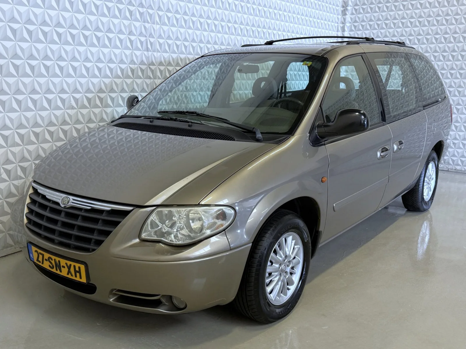 Chrysler Grand (2006) — foto 1