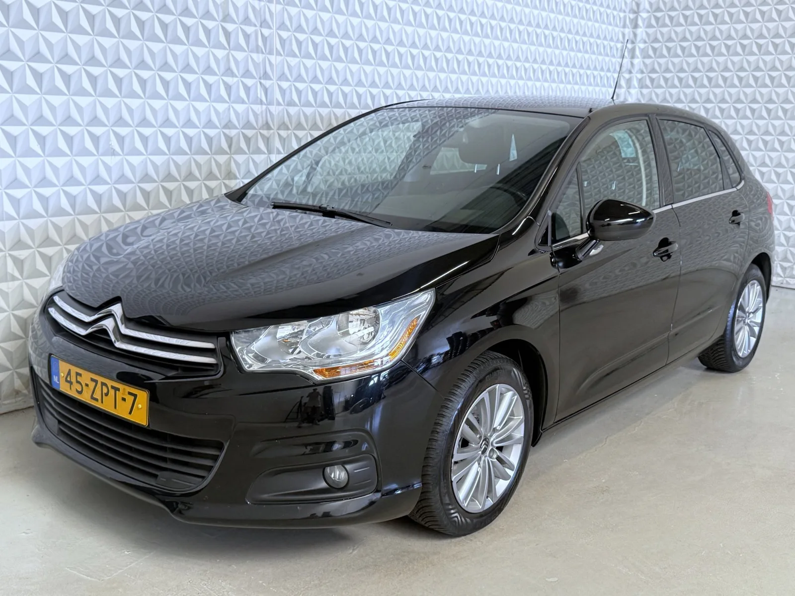 Citroën C4 (2013) — foto 1