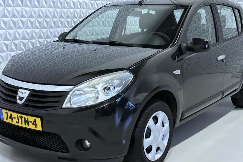 Dacia Sandero (2009)