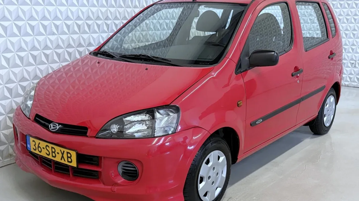 Daihatsu Young (2005) — foto 1