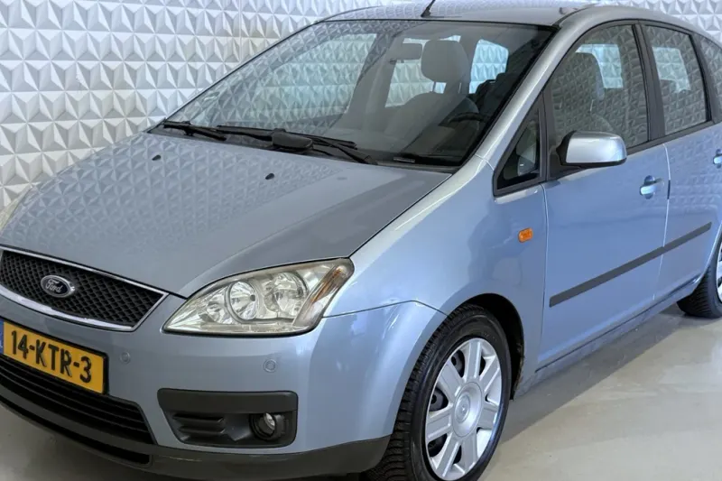 Ford Focus (2004)