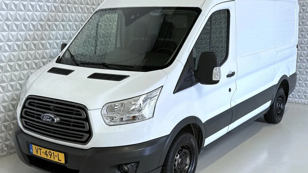 Ford Transit (2016) — foto 1
