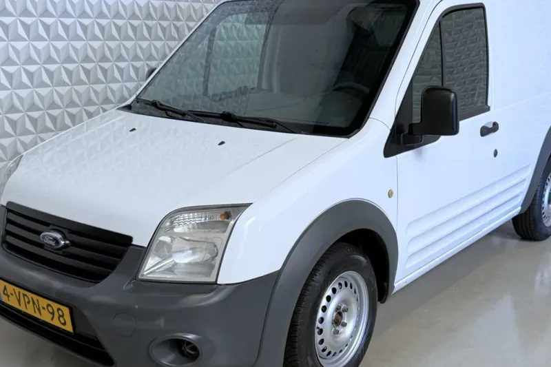 Ford Transit (2011)