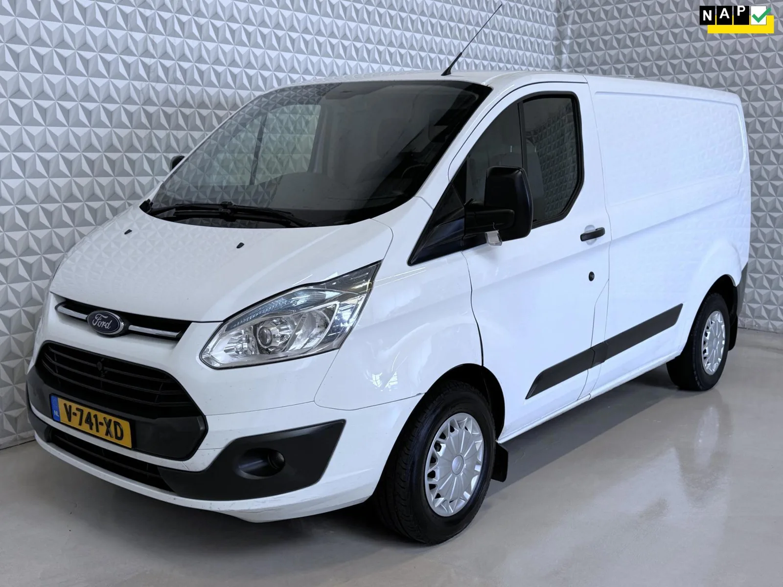 Ford Transit Custom (2014) — foto 1