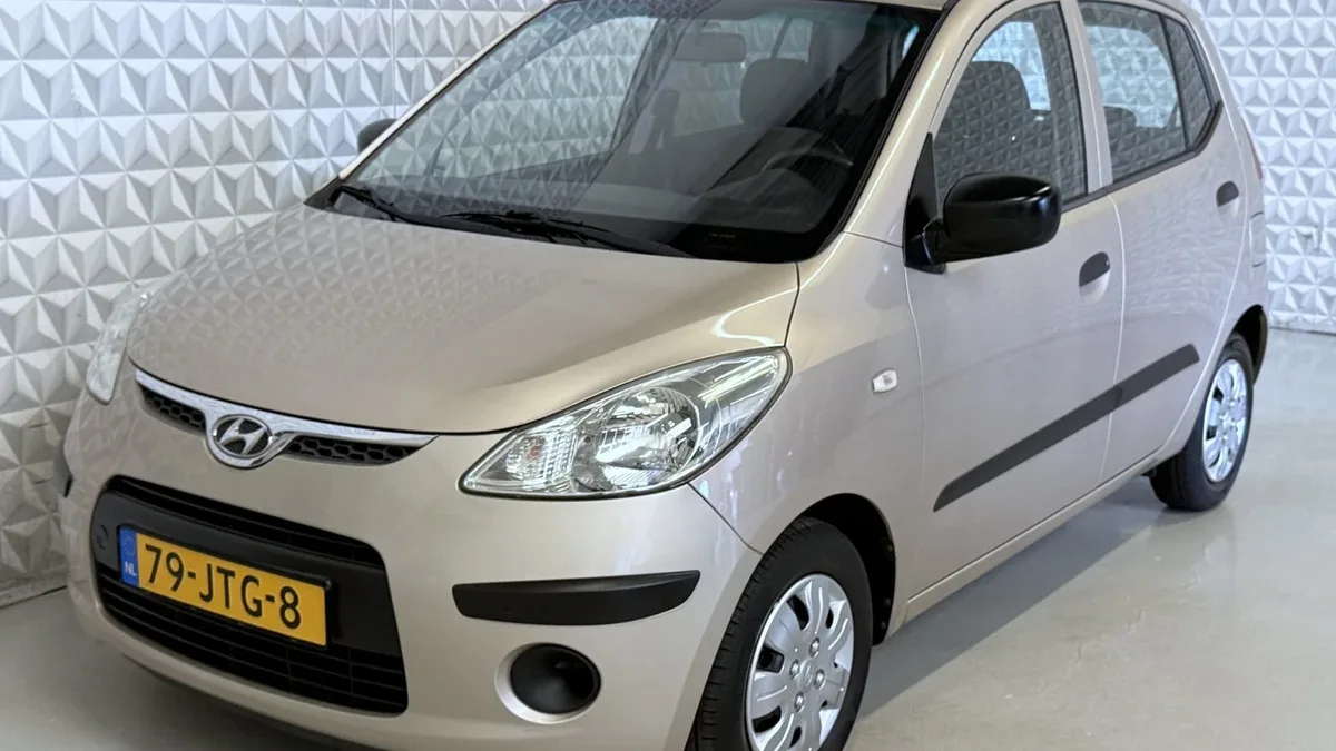 Hyundai i10 (2009) — foto 1