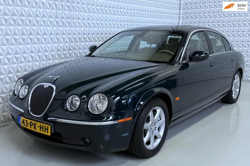 Jaguar S-Type (2004)
