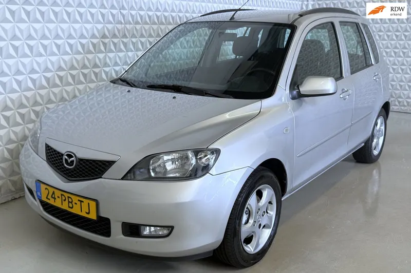 Mazda 2 (2004)
