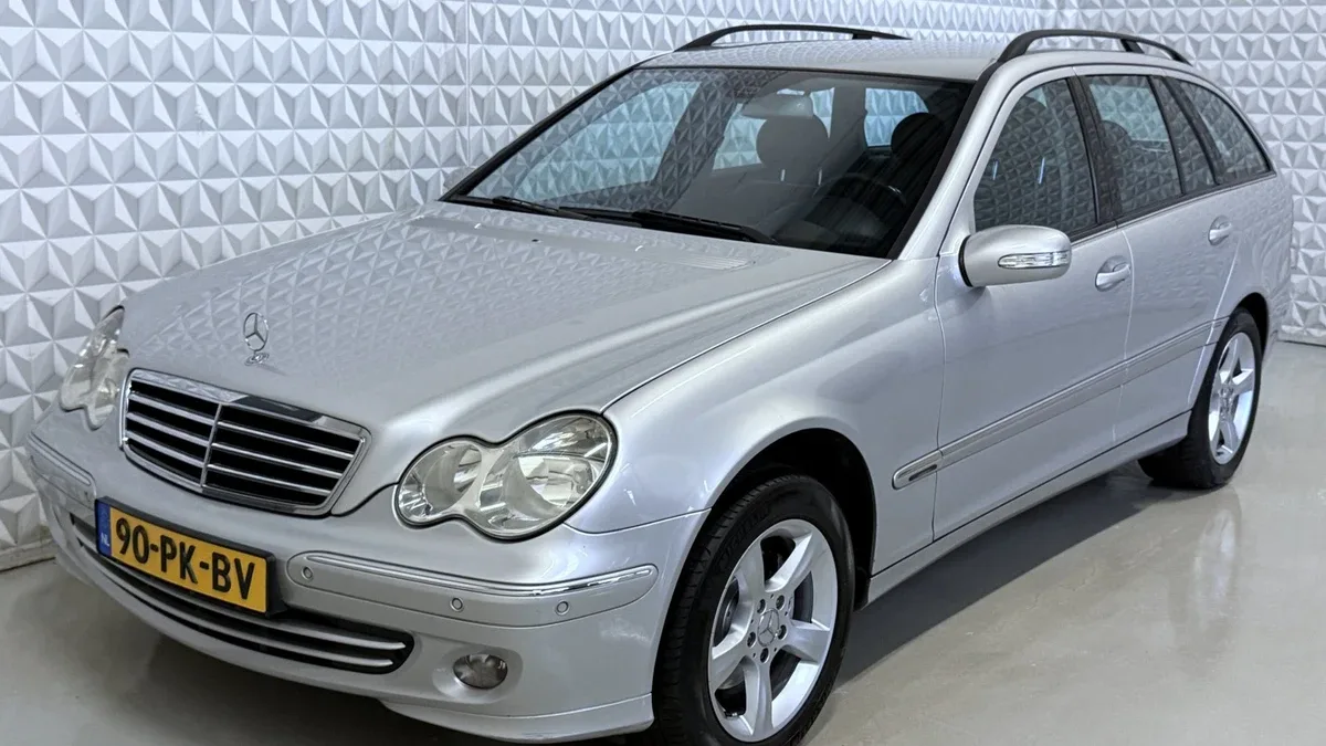 Mercedes-Benz C-Klasse (2004) — foto 1