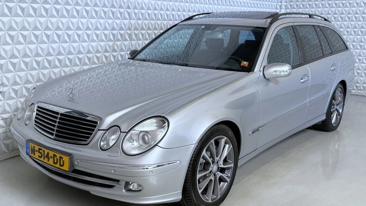 Mercedes-Benz E-Klasse (2005) — foto 1