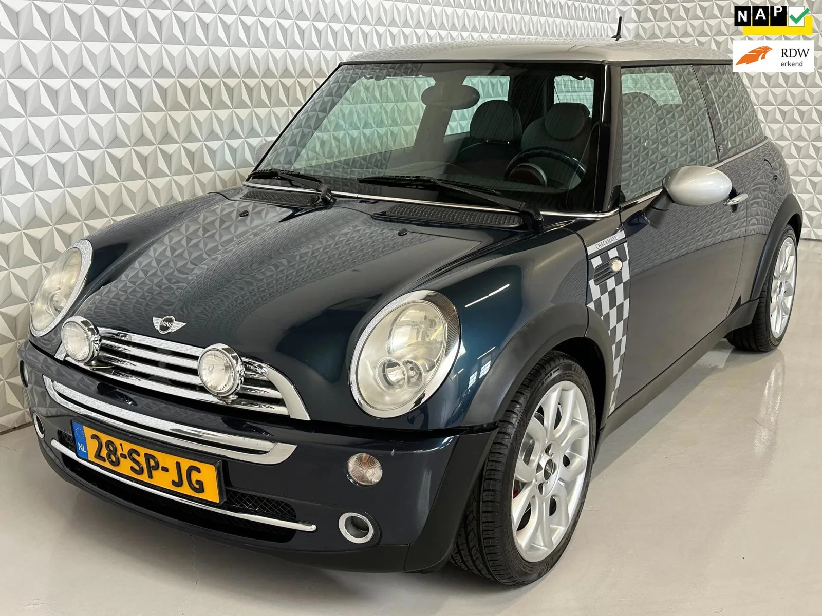 MINI  (2006) — foto 1