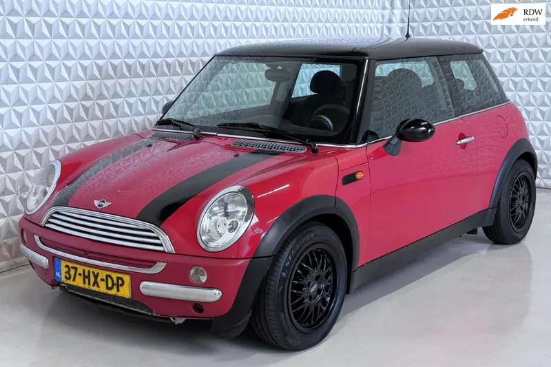 MINI  (2002)