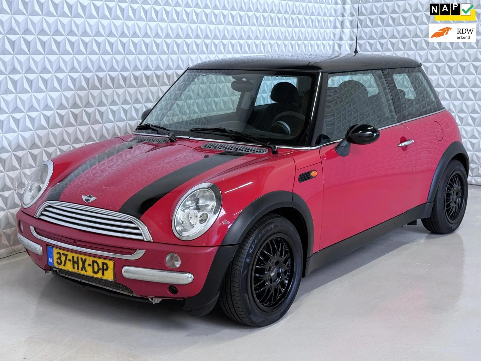 MINI  (2002) — foto 1