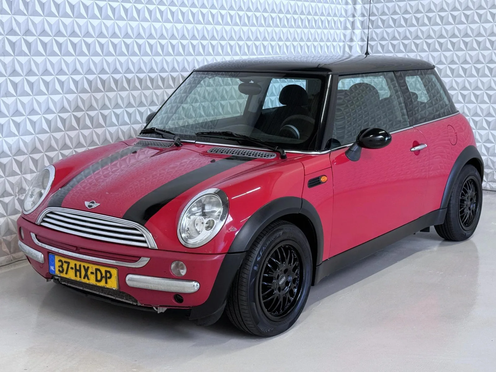 MINI  (2002) — foto 1