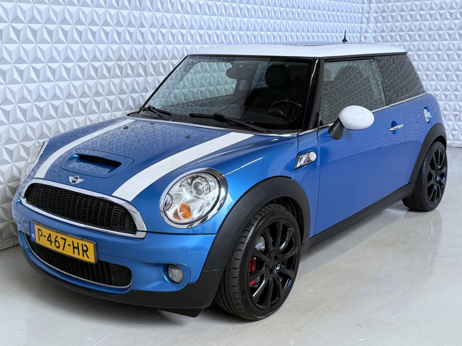 MINI  (2006) — foto 1