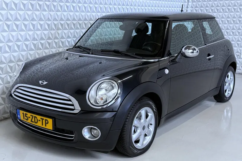 MINI  (2008)