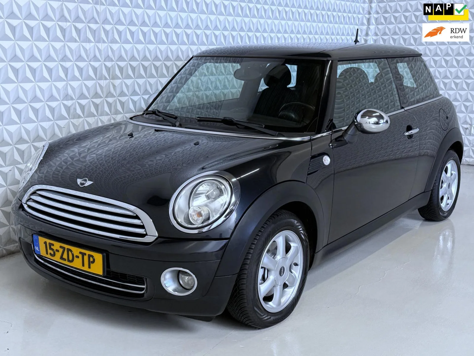 MINI  (2008) — foto 1