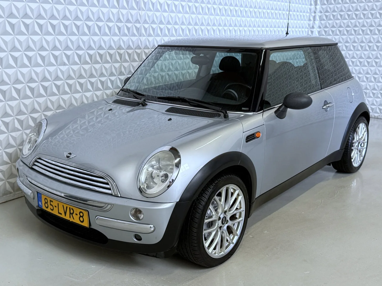 MINI  (2004) — foto 1