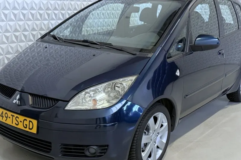 Mitsubishi Colt (2007)