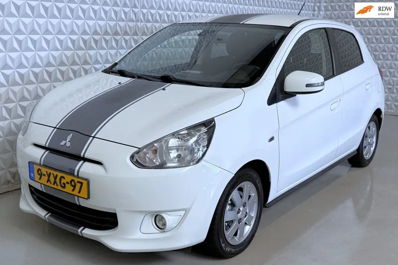 Mitsubishi Space Star (2014)
