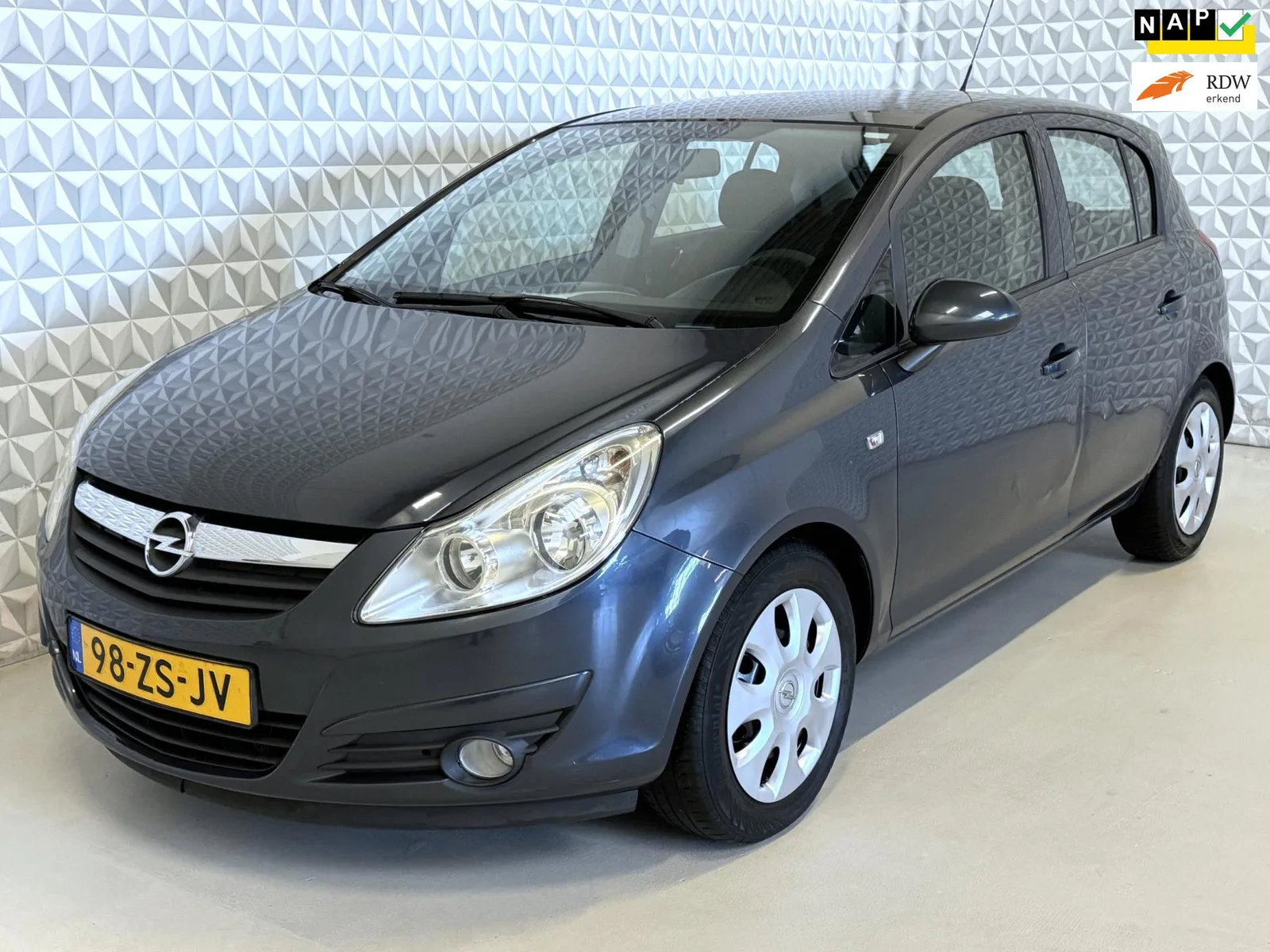 Opel Corsa (2008) — foto 1