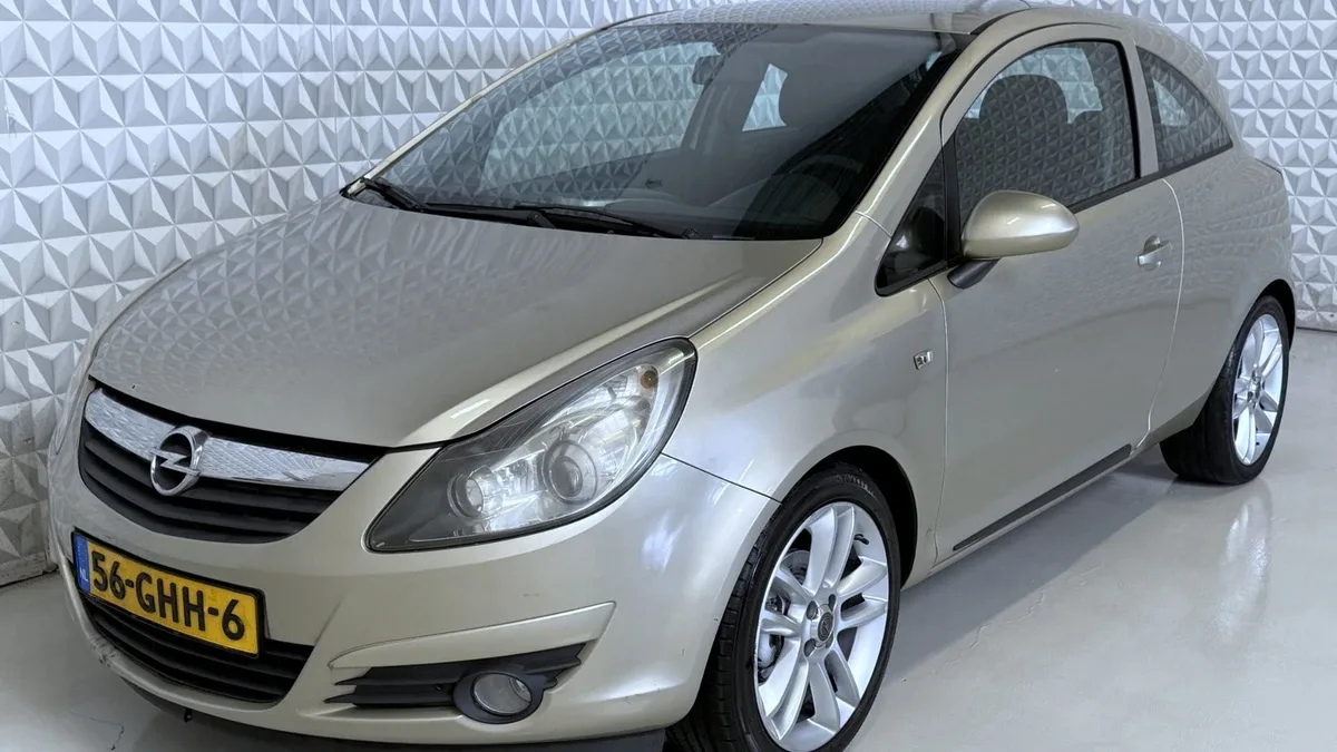 Opel Corsa (2008) — foto 1