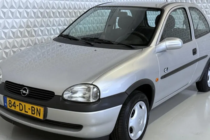Opel Corsa (1999)