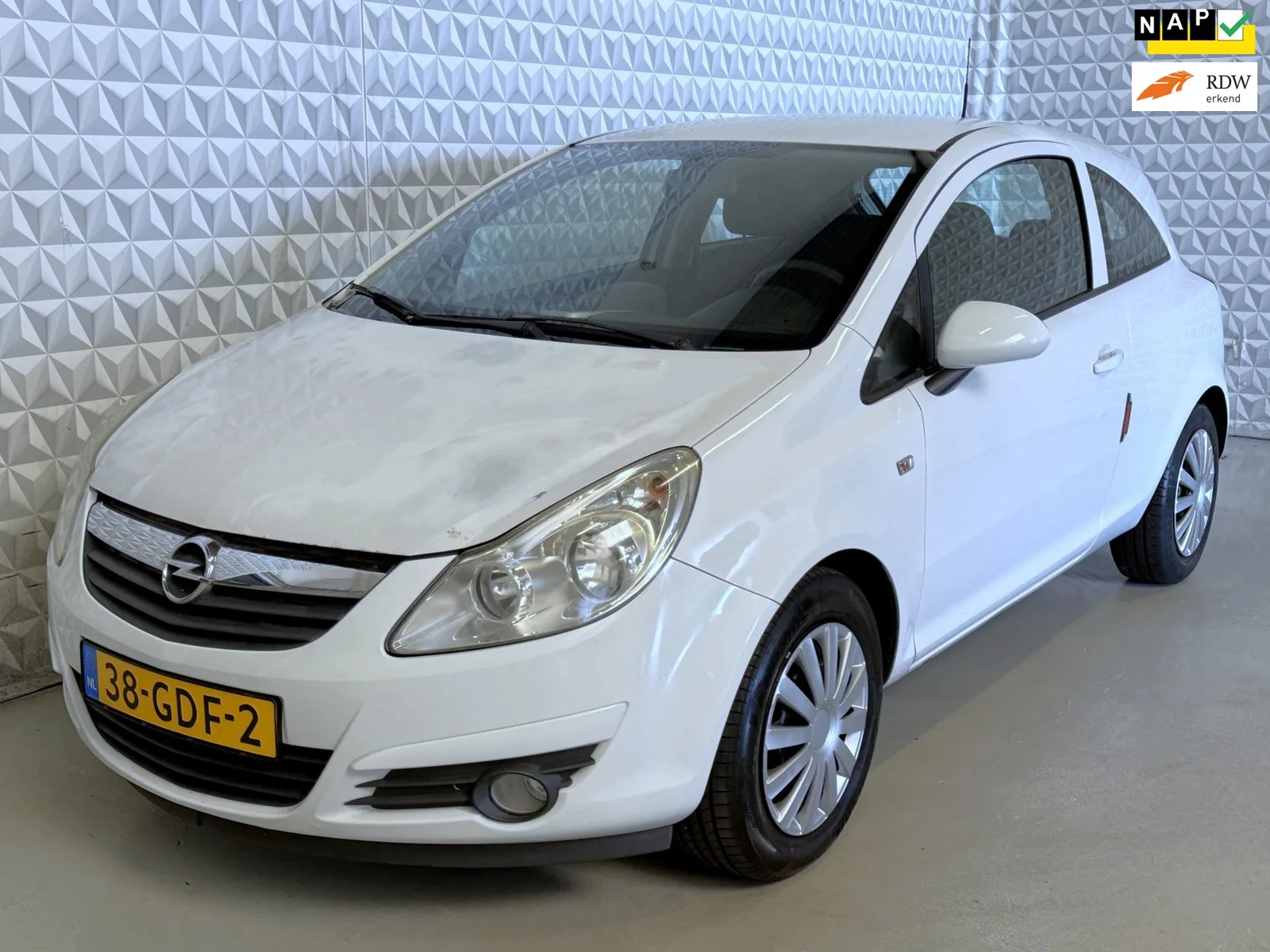Opel Corsa (2008) — foto 1