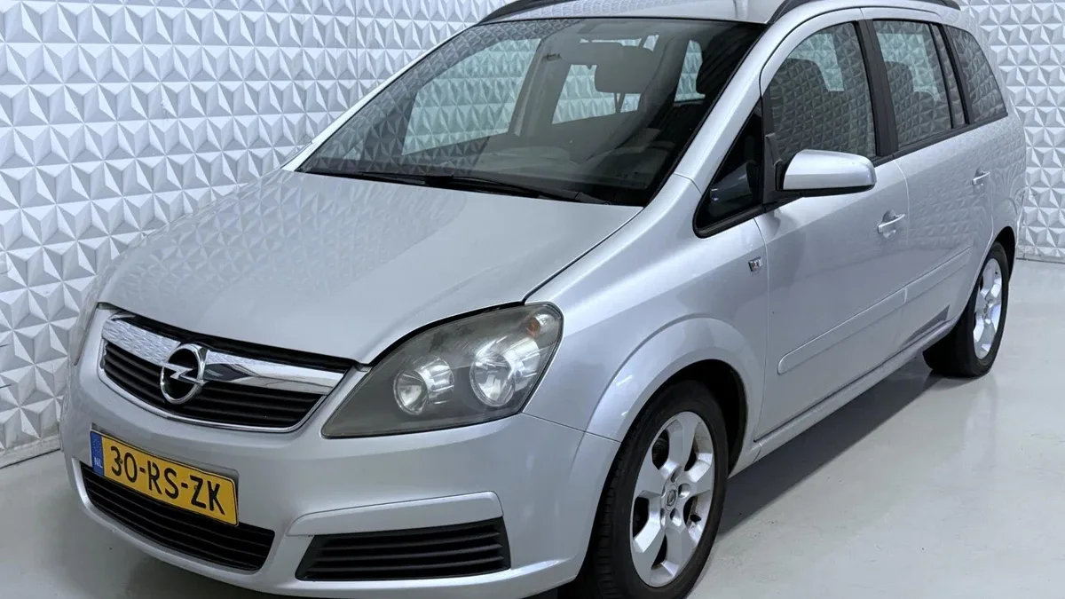 Opel Zafira (2005) — foto 1