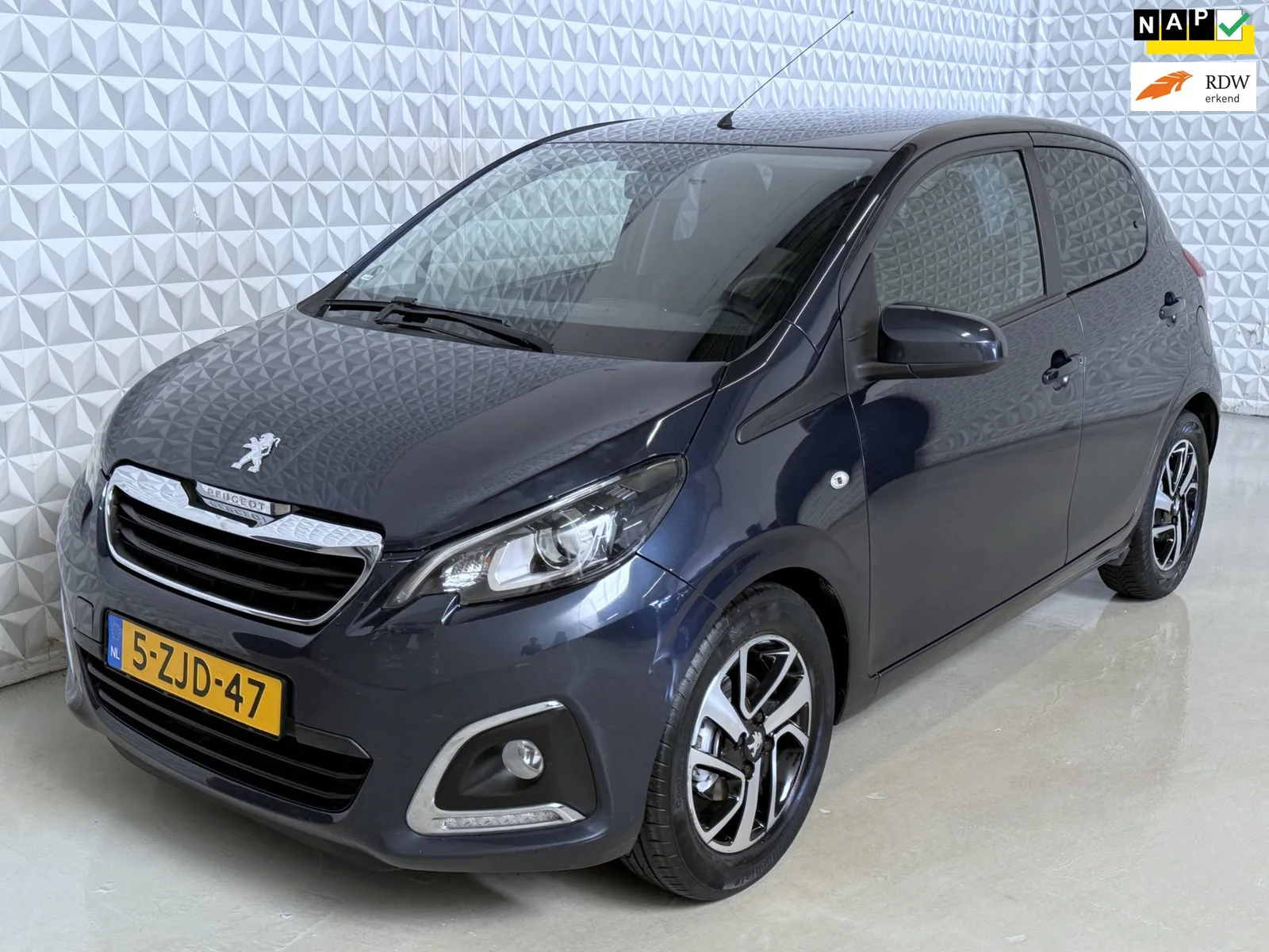 Peugeot 108 (2015) — foto 1