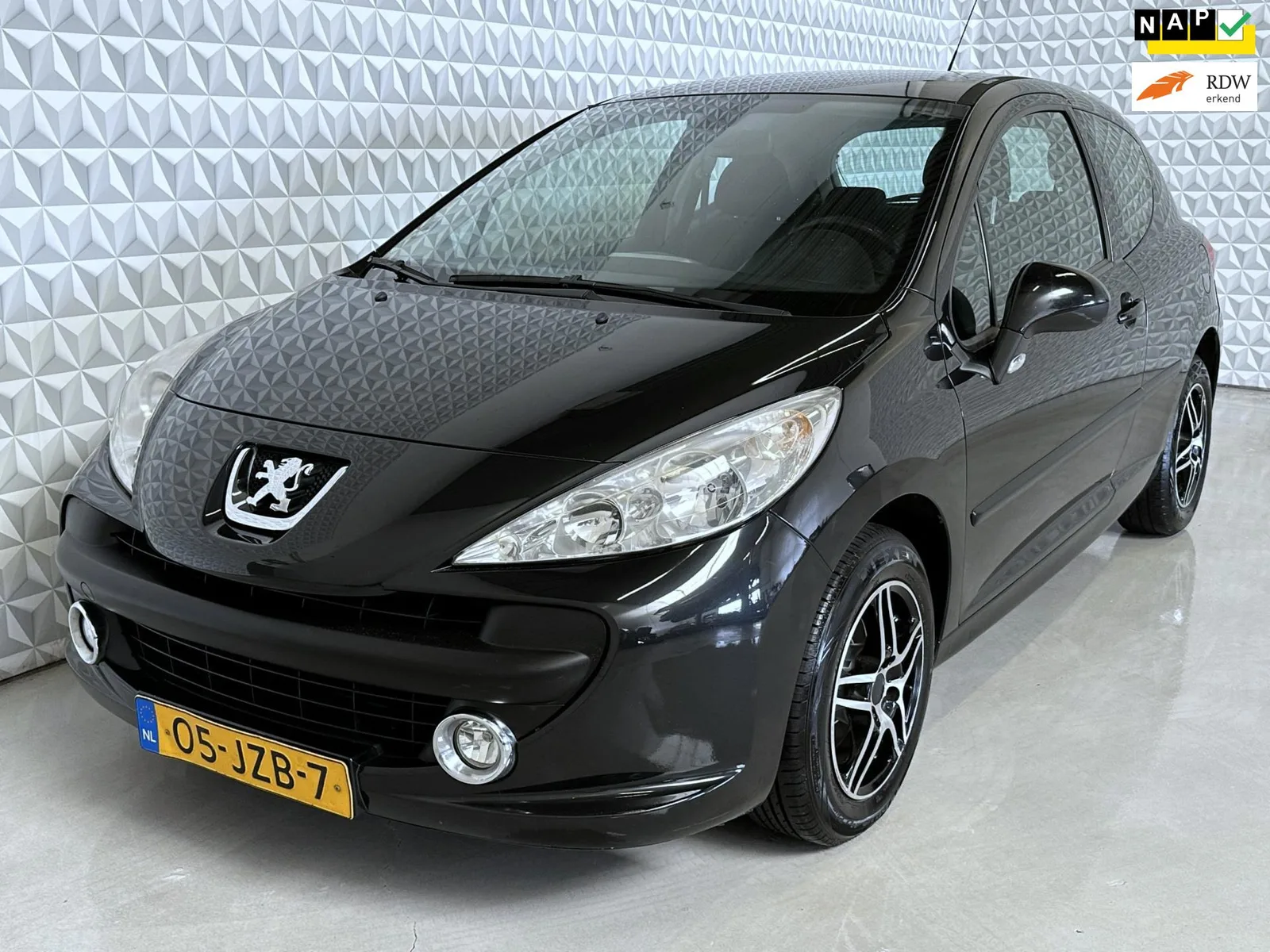 Peugeot 207 (2009) — foto 1