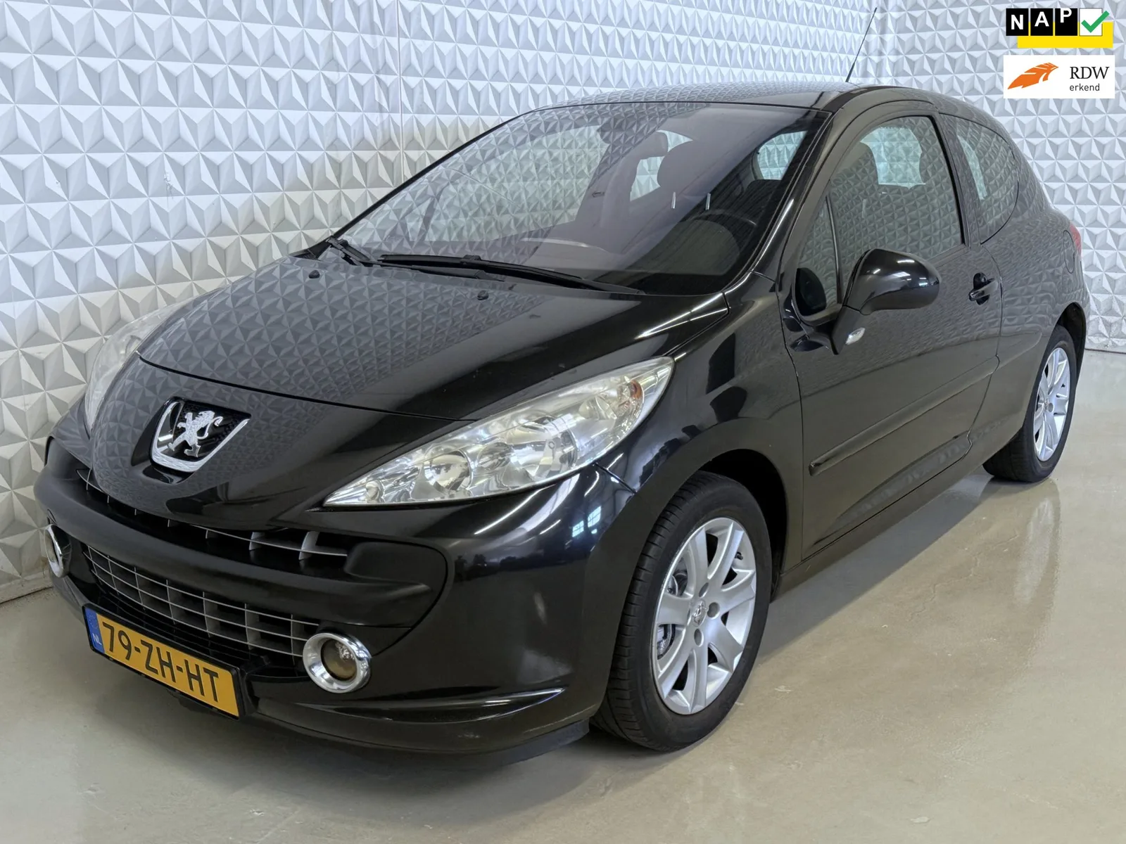Peugeot 207 (2008) — foto 1