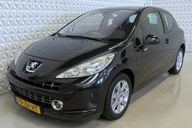 Peugeot 207 (2008)
